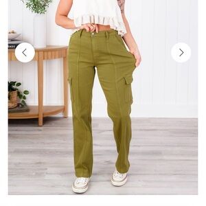 Judy blue cargo matcha green pants size 11 stretchy